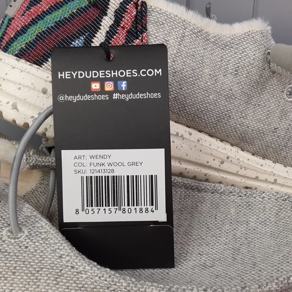 HEY DUDE 'WENDY FUNK' 'WOOL COLLECTION' LINED CHAMBRAY AZTEC DESIGN - Picture 9 of 15